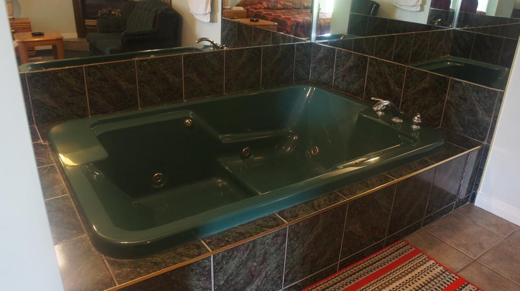 Welcome Traveller Motel Кінгстон Номер фото